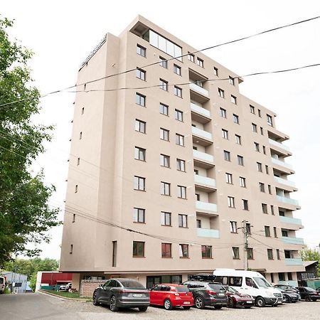 Апартаменты Altheda Living Zamca C4 Сучава Экстерьер фото